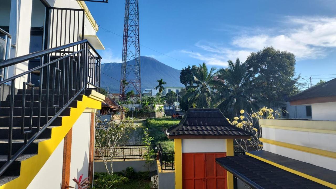 Pool Villa Saung Suluh Purwokerto Exterior foto